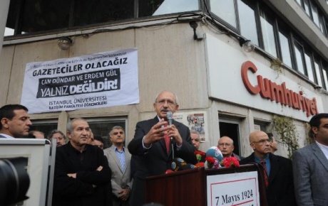 Kılıçdaroğlu, Cumhuriyet Gazetesini ziyaret etti