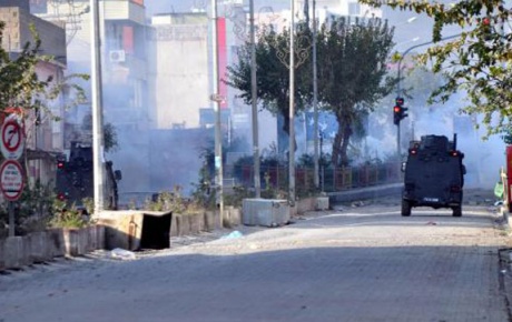 PKKdan polise roketatar, ambulansa kurşun