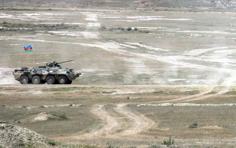 Azerbaycan ordusu Ermenistan mevzilerini vurdu