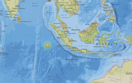 Endonezyada 7.9 büyüklüğünde deprem