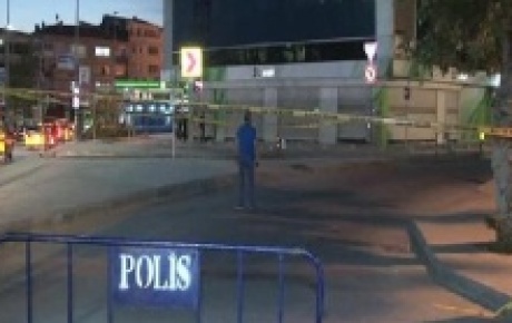 İstanbulda heyecanlı dakikalar; patlamada kadın bayıldı