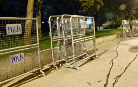 Gezi Parkına polis bariyerleri getirildi