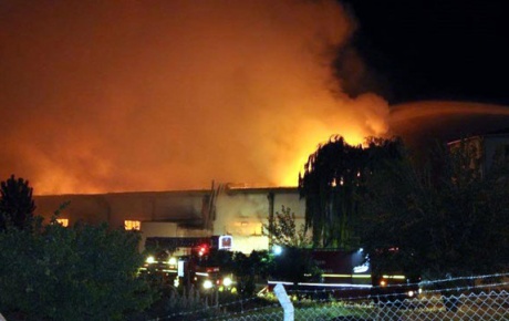 Kayseride ilginç tesadüf; 3 fabrika deposunda yangın