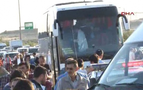Ankarada otobüslere pompalı tüfekle ateş açıldı! Yaralılar var