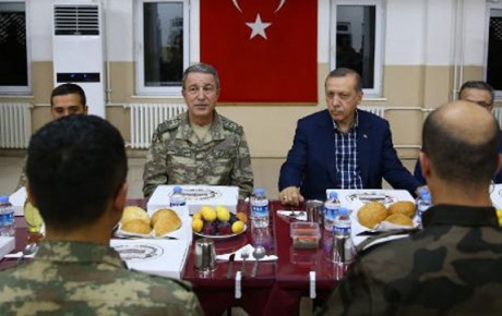 Erdoğan Silopide askerlerle iftar yaptı