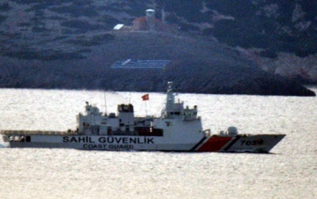 Kaçak darbeciler Yunan Adasını alarma geçirdi