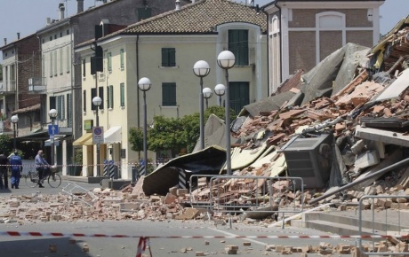 İtalyada şiddetli deprem