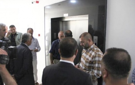 Bakanı ile TOBB Başkanı asansörde mahsur kaldı