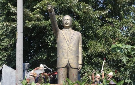 Erdoğanın heykelini yaptı, elinde kaldı
