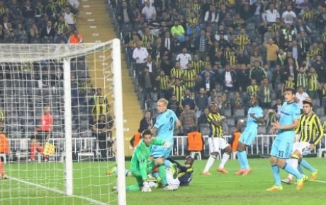 Fenerbahçe-Feyenoordu 1-0la geçti