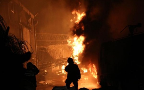Gaziantepte fabrika yangın: yaralılar var