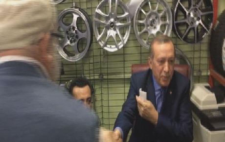 Erdoğan ve Yıldırımdan esnaf ziyareti