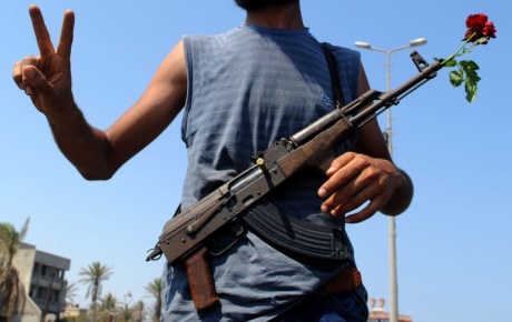 Libyalılardan silahlara veda çağrısı