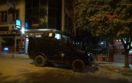 Polis, DBP Tunceli il binasını bastı