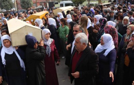 HDPli vekiller, 7 PKKlının cenazesinde