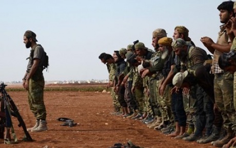 Yeni Suriye Ordusunu İngilizler eğitecek