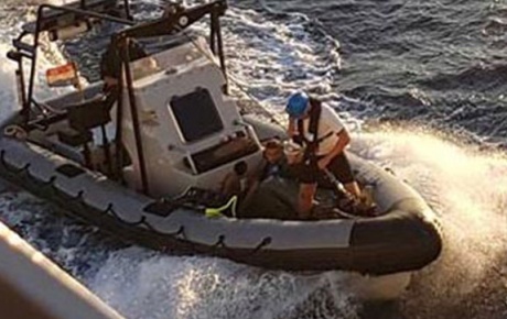 Kaçakları ölümden NATO gemisi kurtardı