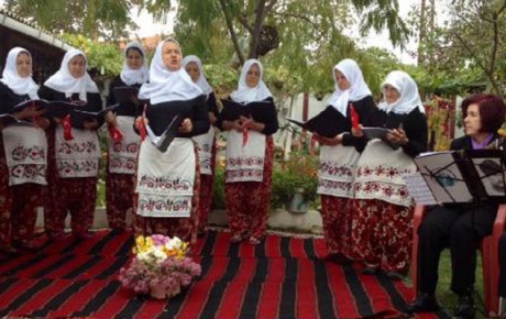 Köy kadınları korosu, Cumhuriyet konseri verecek