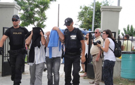 Yunanistana kaçan darbecilerle ilgili Yunan Mahkemesinde flaş karar