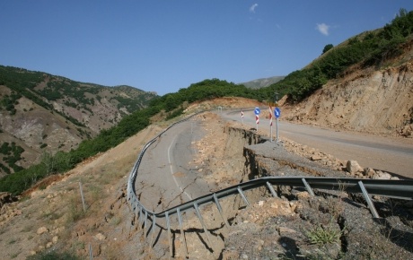 Tunceli-Erzincan yolu ulaşıma açıldı