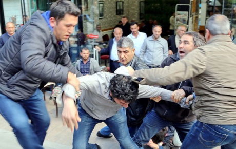Özakça ve Gülmenin gözaltı protestosuna müdahale