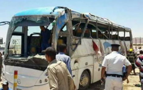 Mısırda Kıptileri taşıyan otobüse saldırı: 23 ölü