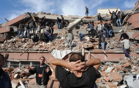 Depremde ölü sayısı 550