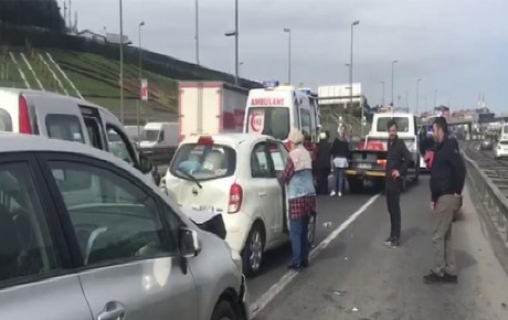 Haliç Köprüsünde kaza, trafik kilitlendi