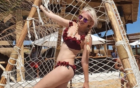 Seçkin Pirilerden bikinili tatil pozları