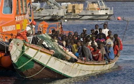 42 kaçak göçmen kurtarıldı