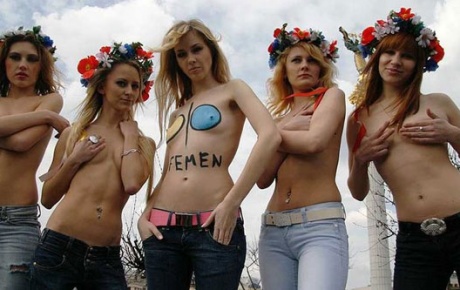 FEMENden Türk erkeklerine mesaj
