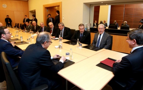 Davutoğlu, Suriye Ulusal Konseyi heyetini kabul etti