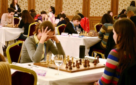 Burhaniyede 14 ilden 28 satranççı yarıştı