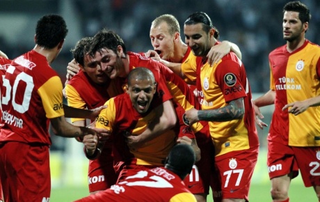 Galatasarayın şampiyonluk melodisi: 2-0