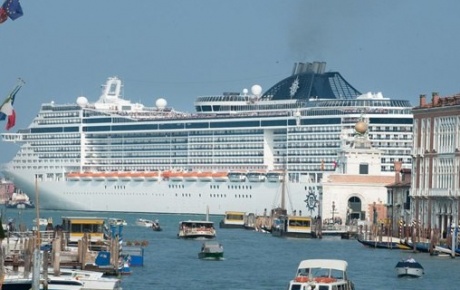 İtalyayı korkutan canavar gemi İstanbulda