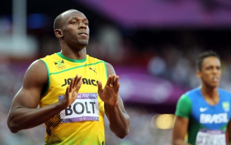 Usain Bolt yeşil sahalara iniyor!