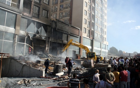Zeytinburnunda rezidans yangını