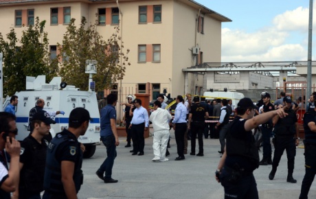 Sultangazi Polis Merkezinde patlama