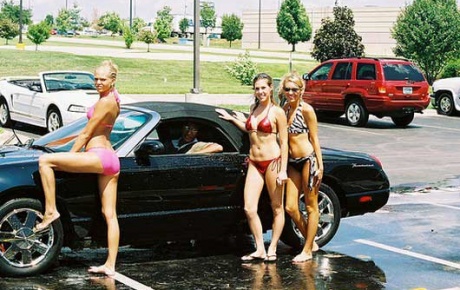 Arabasını 10 kez yıkatana seks!