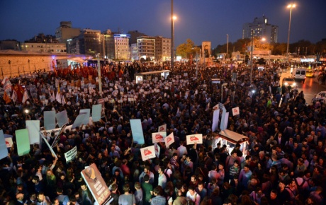 Taksimde tezkere protestosu