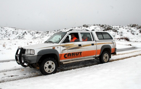 Antalyada 4 köylü karda mahsur kaldı