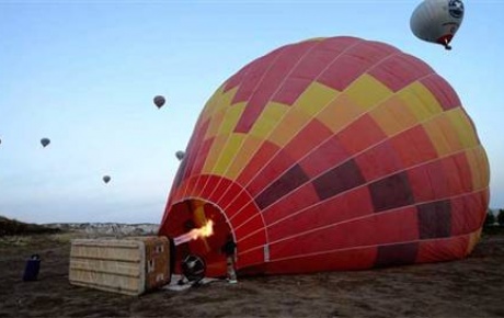 Pilot balondan düştü