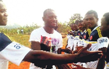 Kamerunda Fener formalı turnuva