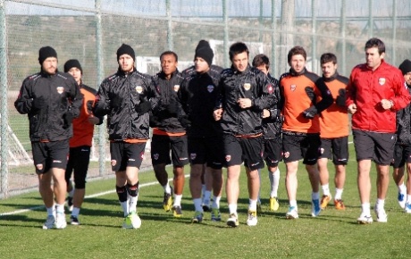 Adanaspor, A2 takımıyla hazırlık maçı yaptı