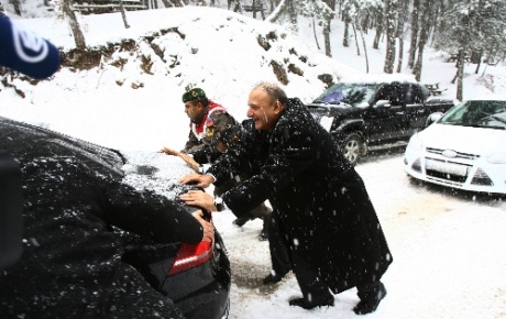 MHPnin Kızılcıhamam kampına kar sürprizi