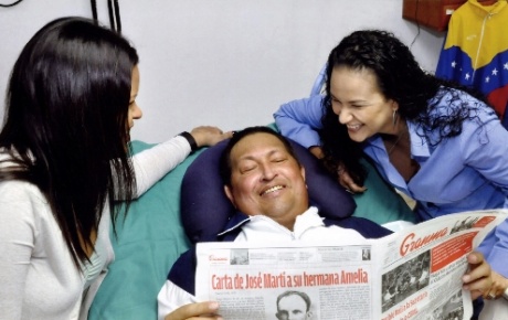 Chavez ülkesine geri döndü
