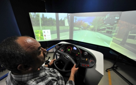 EGO şoförleri, otobüs simülatörü ile eğitiliyor