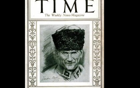 Atatürk, ilk sırada