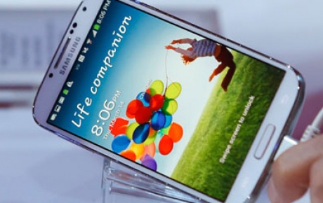 Samsung Galaxy S4e renk geldi