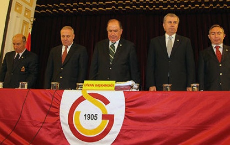 Galatasarayda divan kurulu toplantısı yapıldı